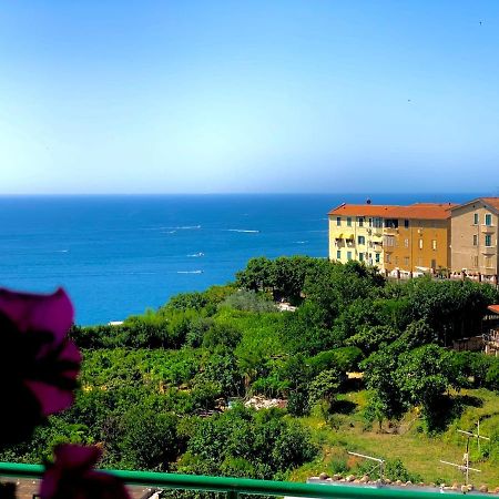 La Finestra Sul Duomo, Amalfi Coast Appartement Vietri Buitenkant foto