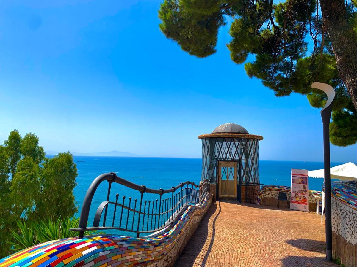 La Finestra Sul Duomo, Amalfi Coast Appartement Vietri Buitenkant foto