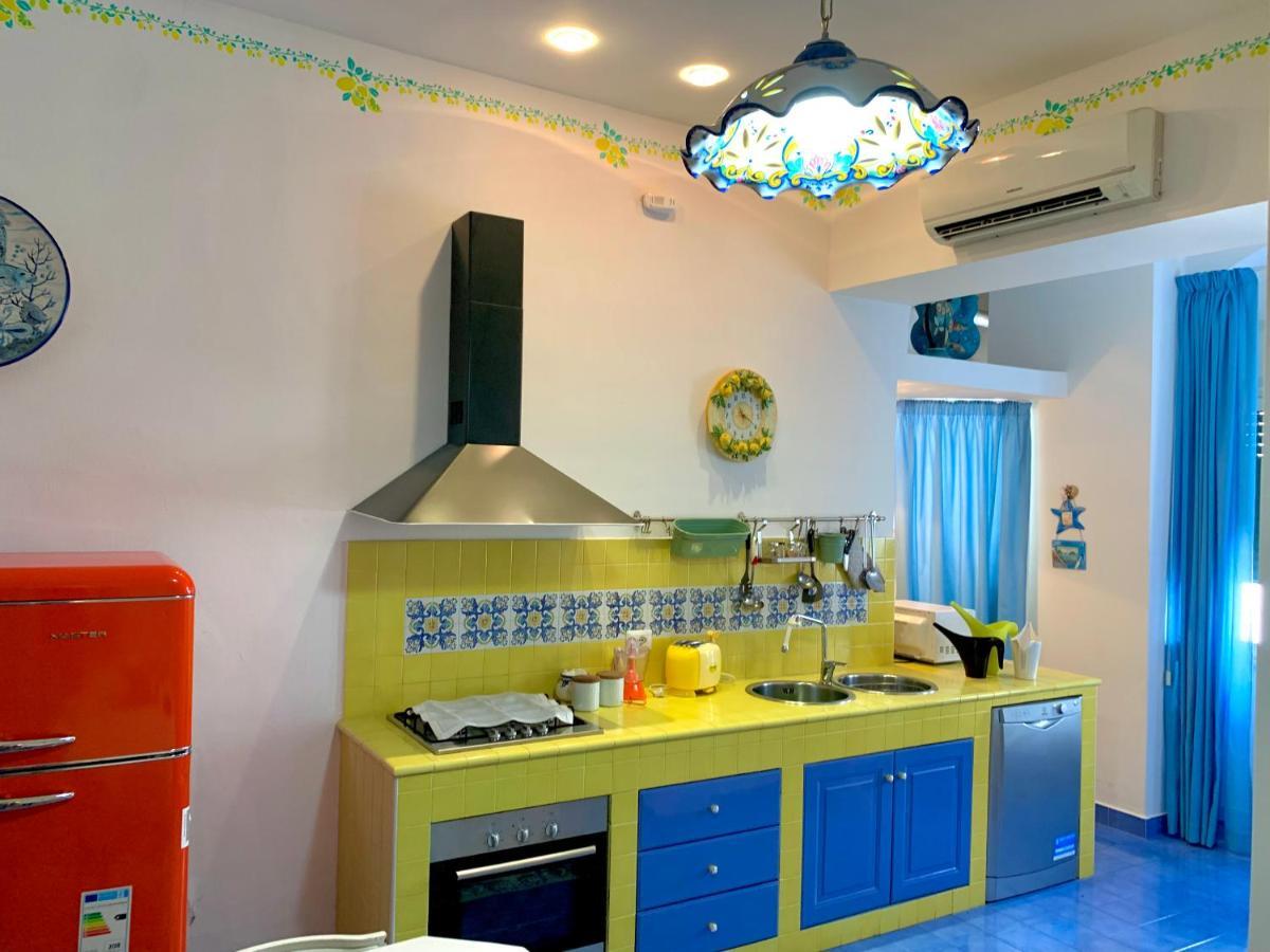 La Finestra Sul Duomo, Amalfi Coast Appartement Vietri Buitenkant foto