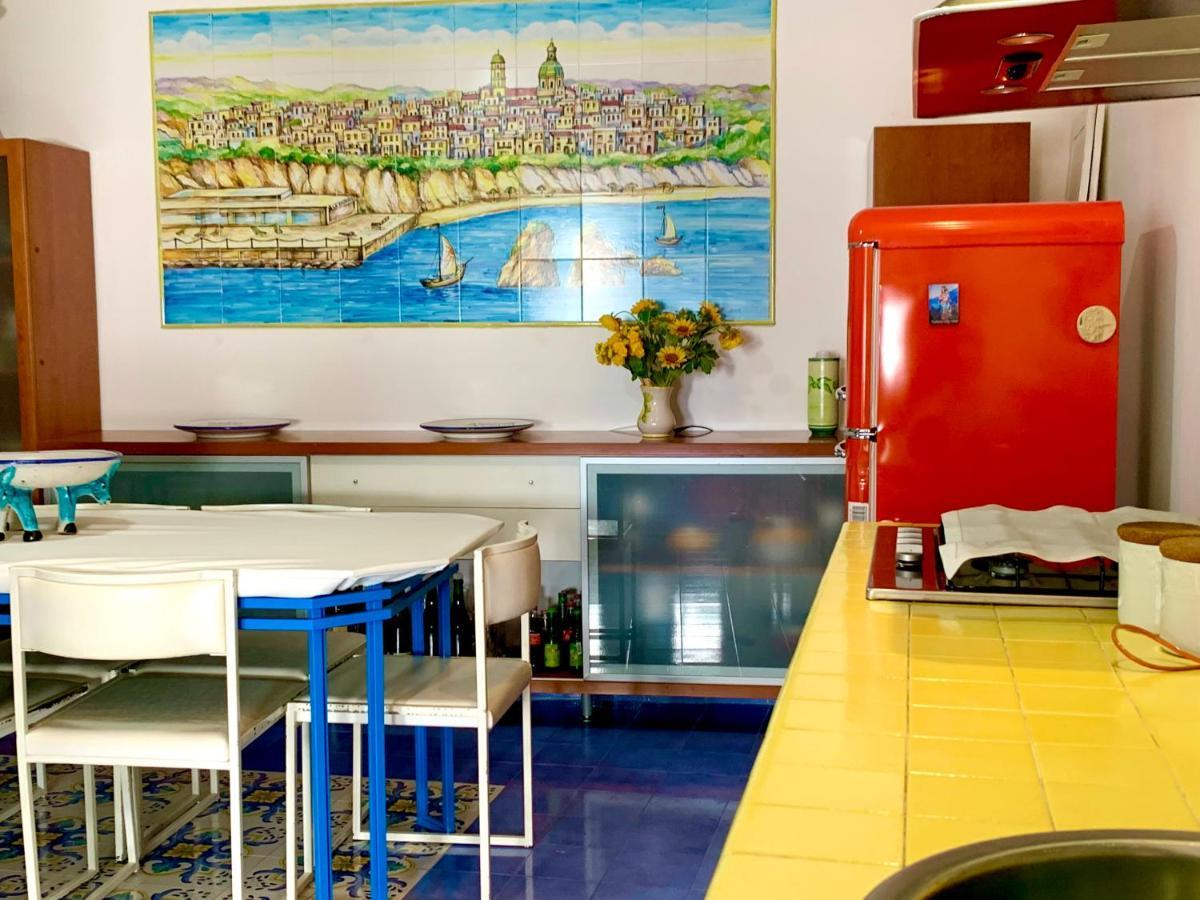 La Finestra Sul Duomo, Amalfi Coast Appartement Vietri Buitenkant foto