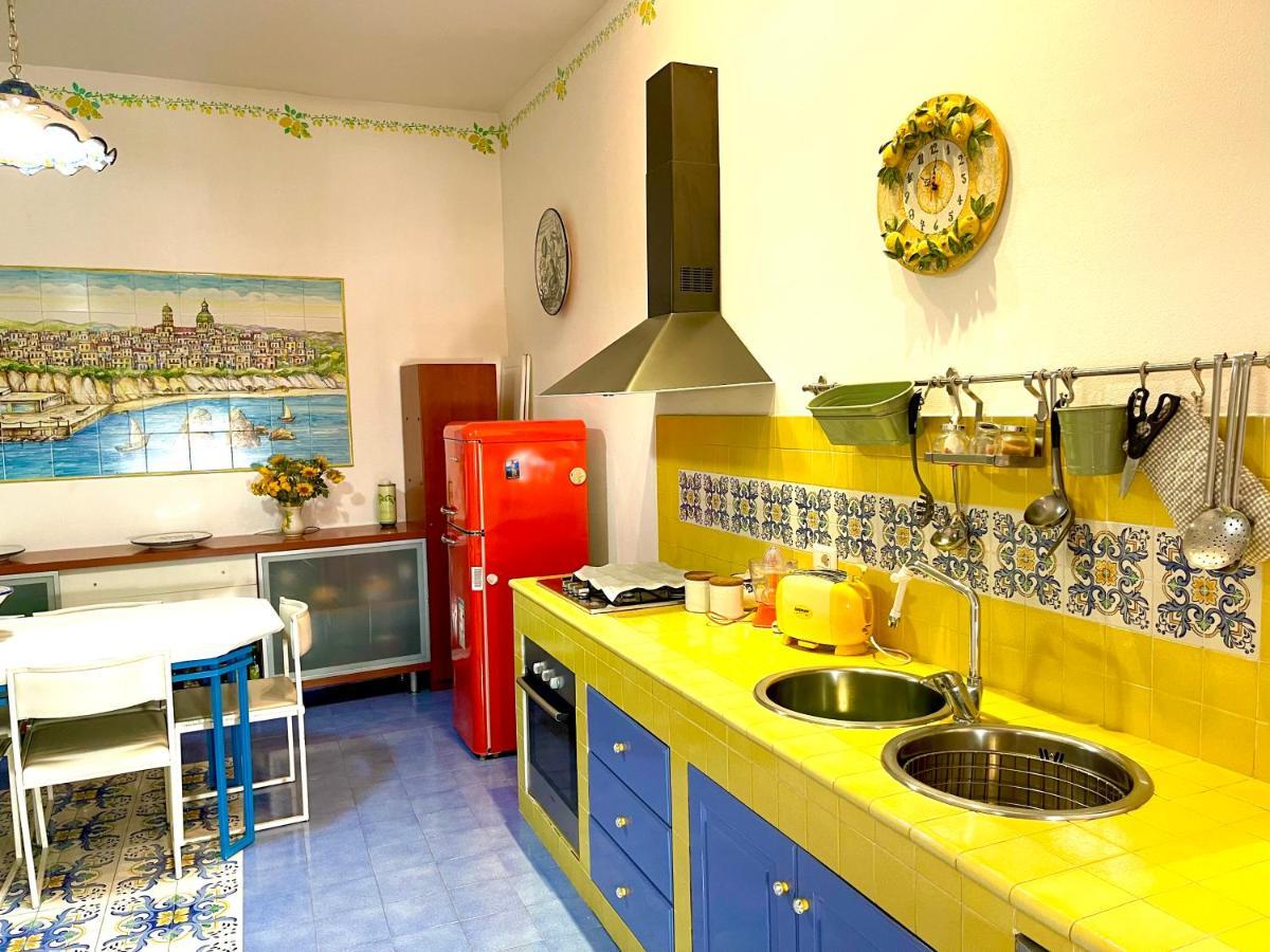 La Finestra Sul Duomo, Amalfi Coast Appartement Vietri Buitenkant foto